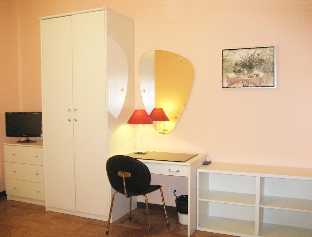 Bed and breakfast Tibur Station Holiday 2*