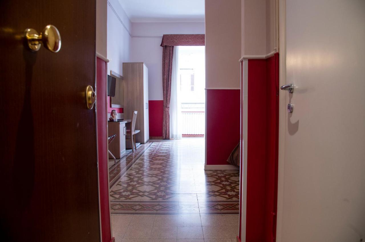 Domus Napoleone Gjestgiverier Roma