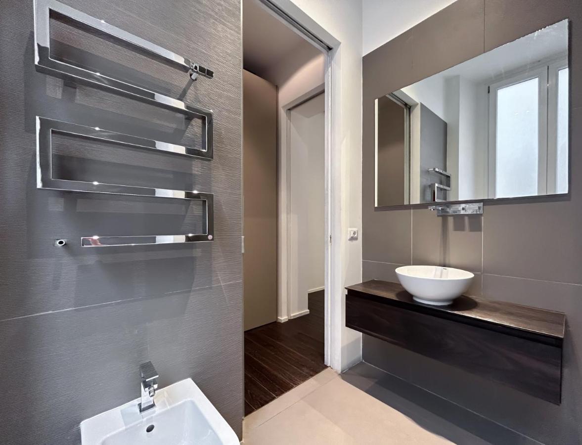 Apartment Wamma Modern House Rome