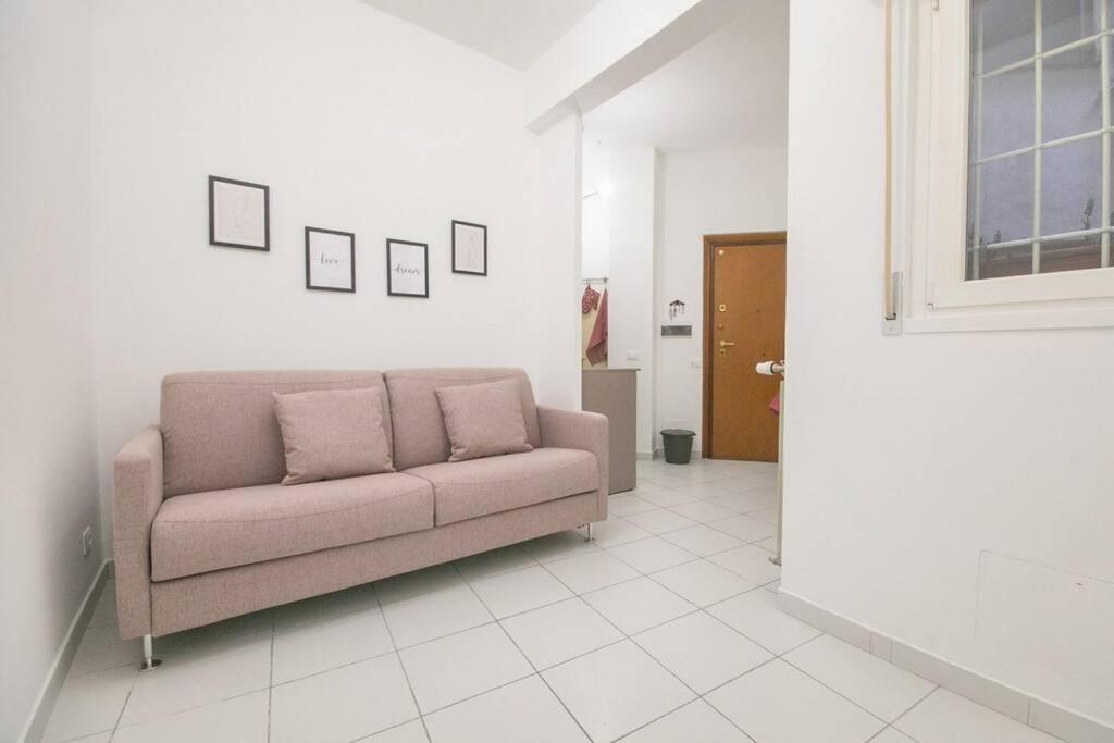When In Rome, Like Romans Do Apartamento