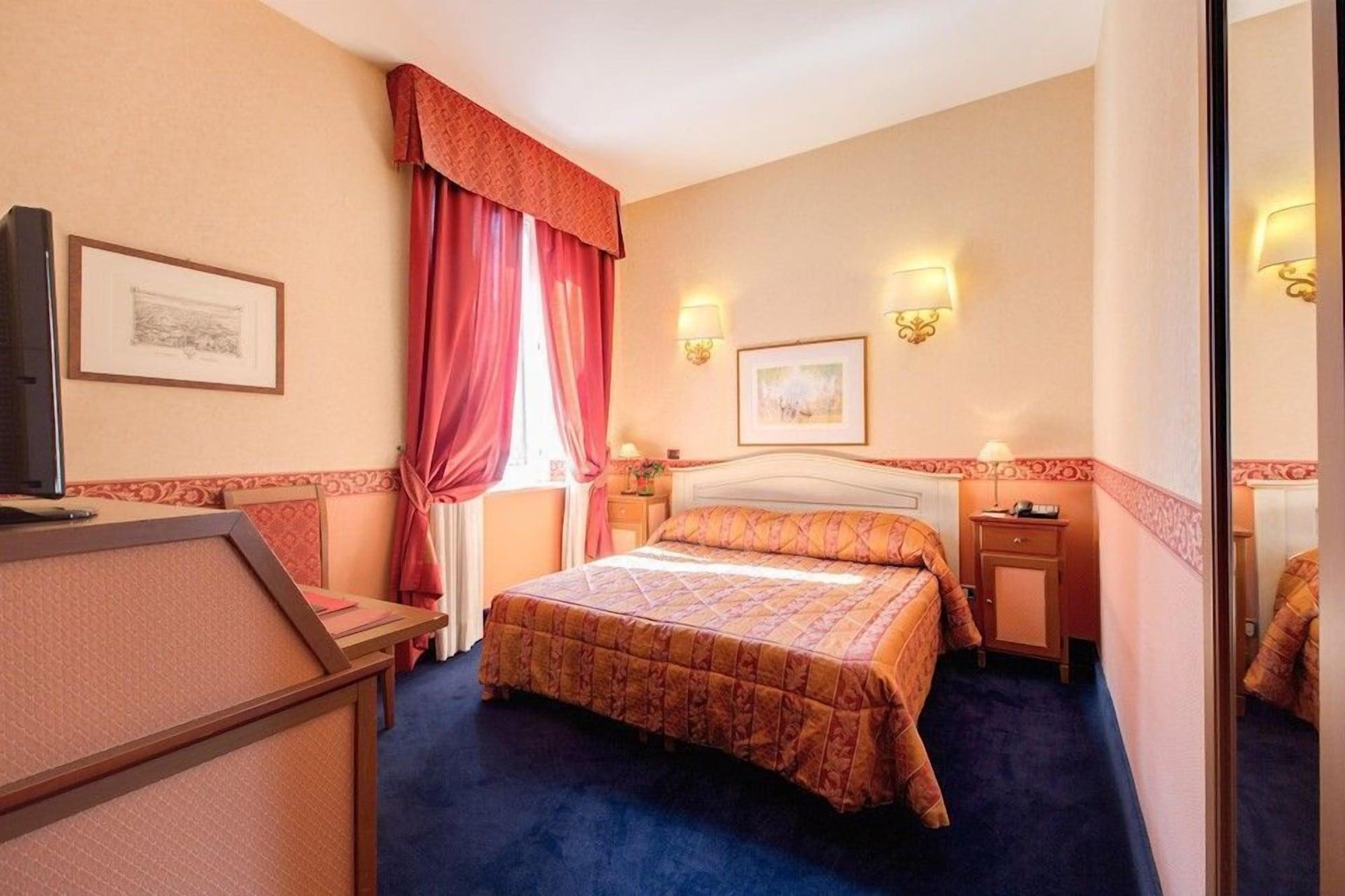Hotel Relais Antico Palazzo Rospigliosi 4*