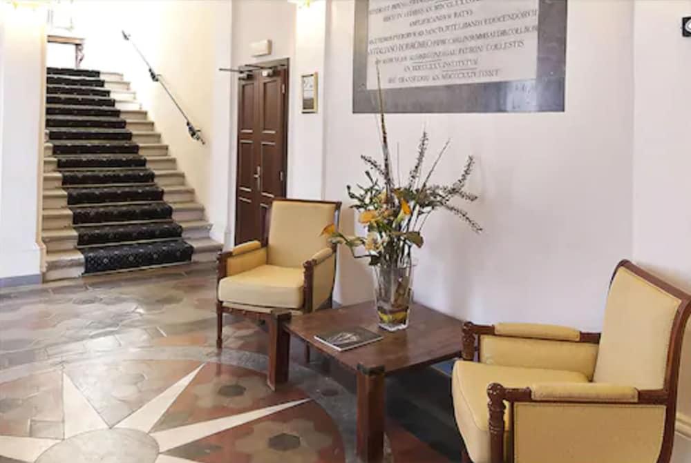 Hotel Relais Antico Palazzo Rospigliosi 4*