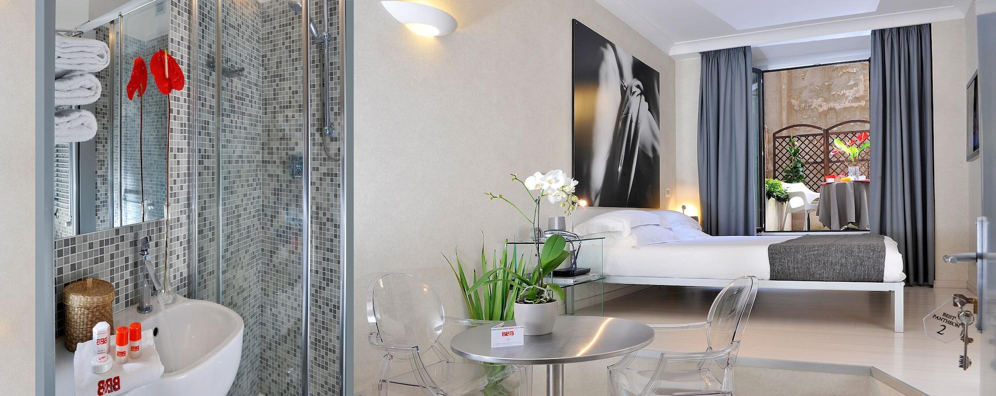 Hotel Pantheon 2*