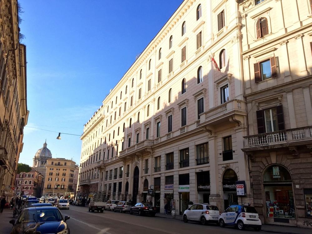 Hotel Pantheon Roma