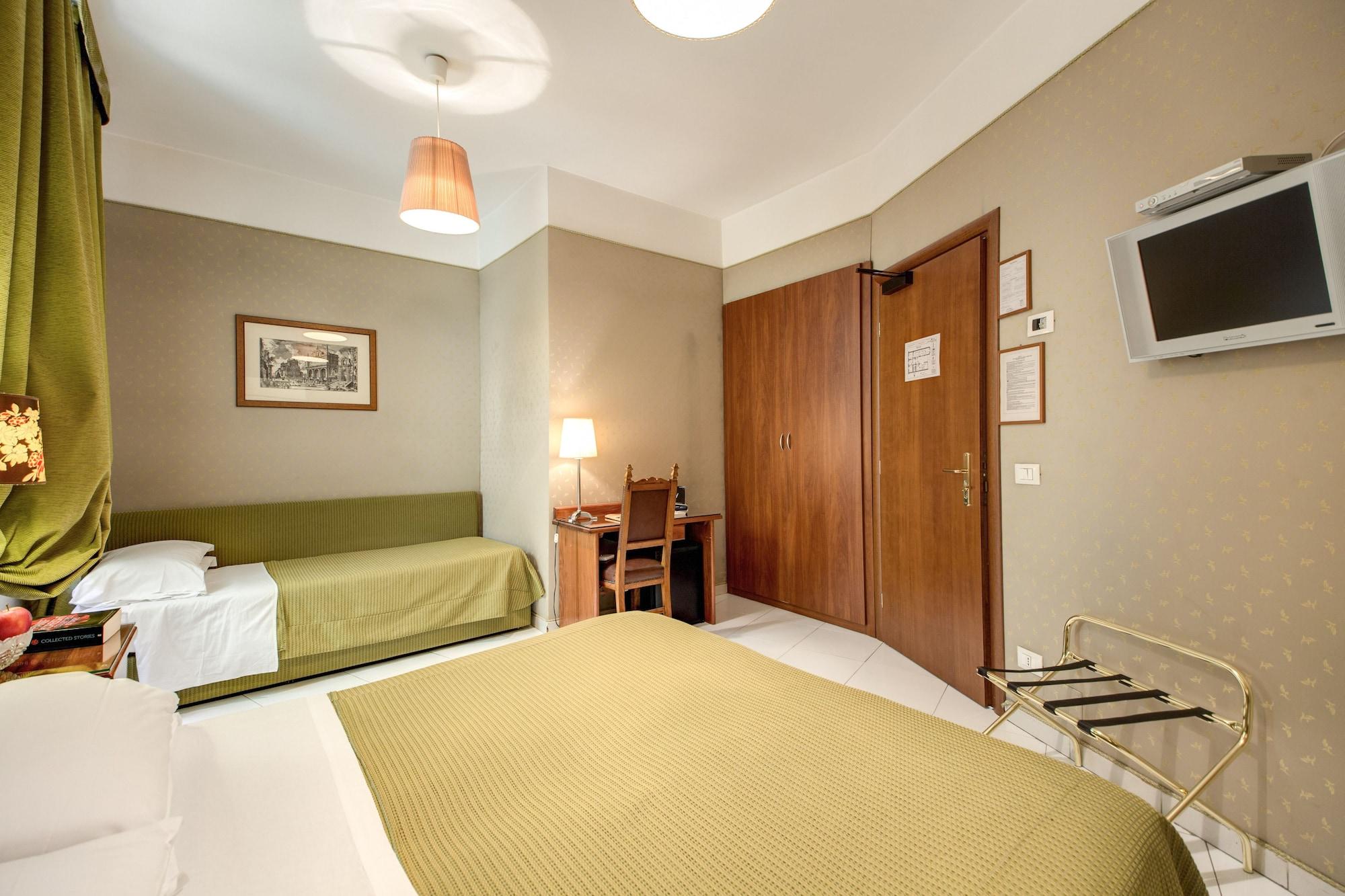 St. Moritz Hotell 3*