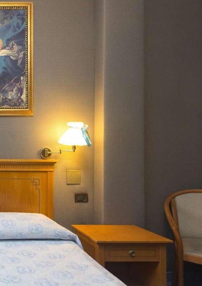 Hotel Rimini 3*