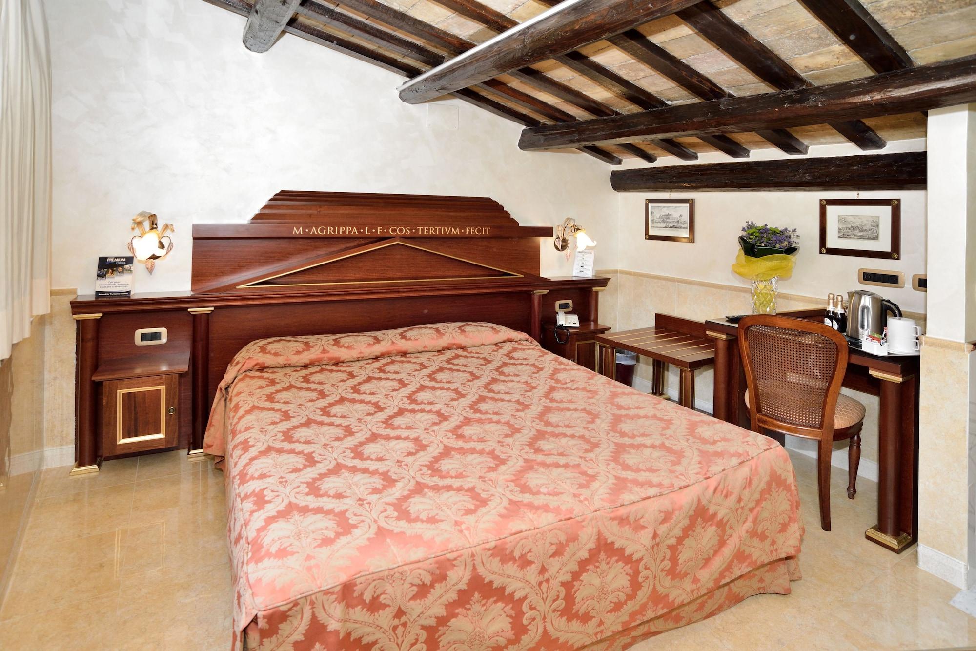 Hotell Pantheon 4*