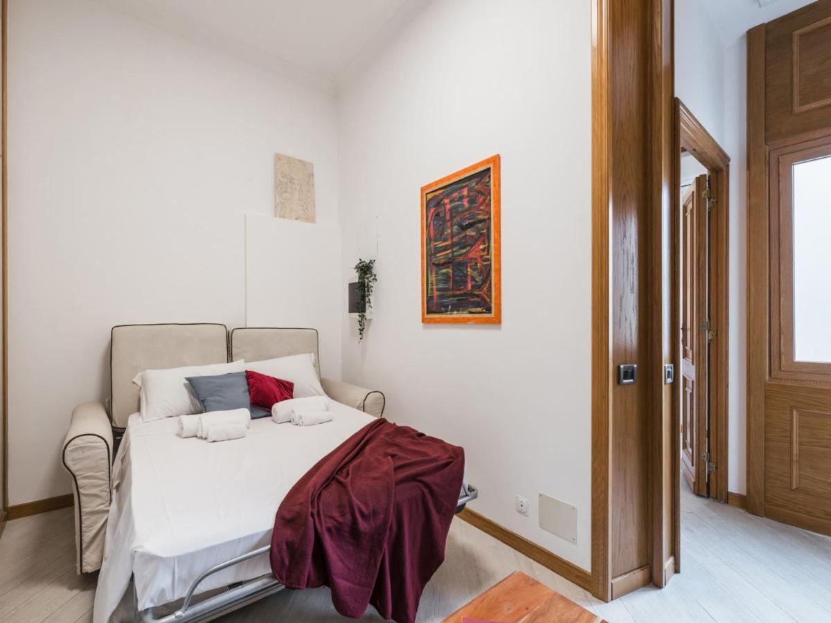 The Best Rent Spacious In Barberini Area Apartment Rom