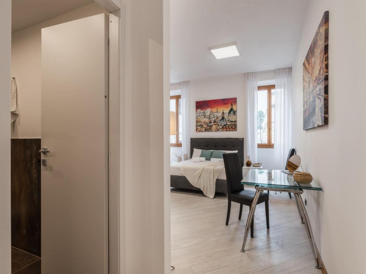 The Best Rent Spacious In Barberini Area Apartment Rom