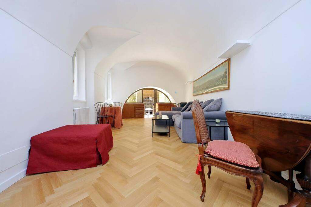 Pantheon With Private Terrace Roma