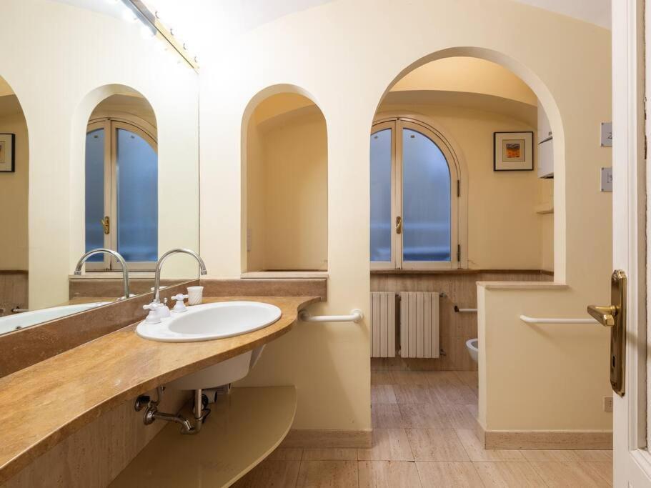 Porta Pia Elegant Two Bedroom Apartment *