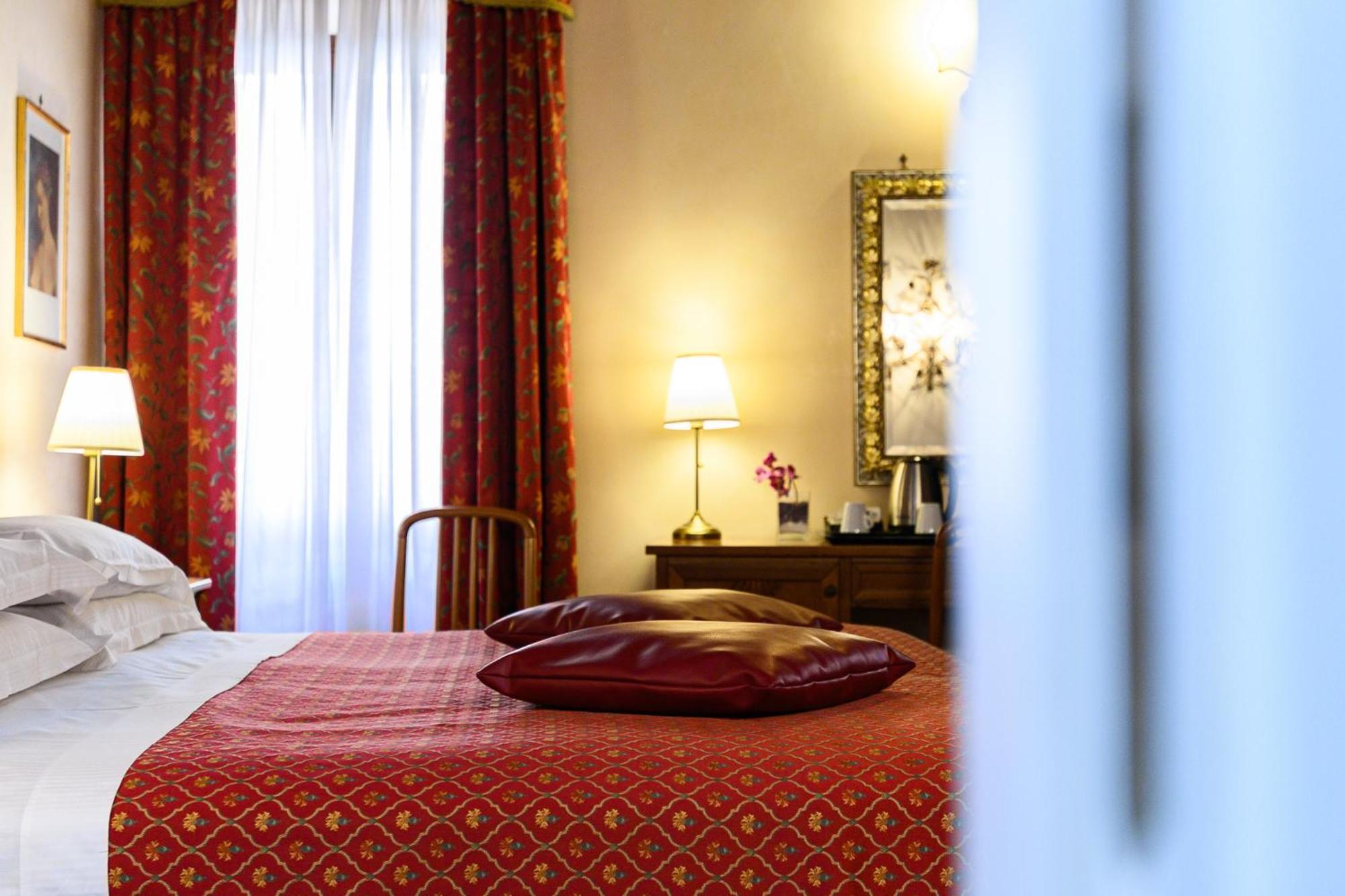 Domus Julia Gjestgiverier 3*