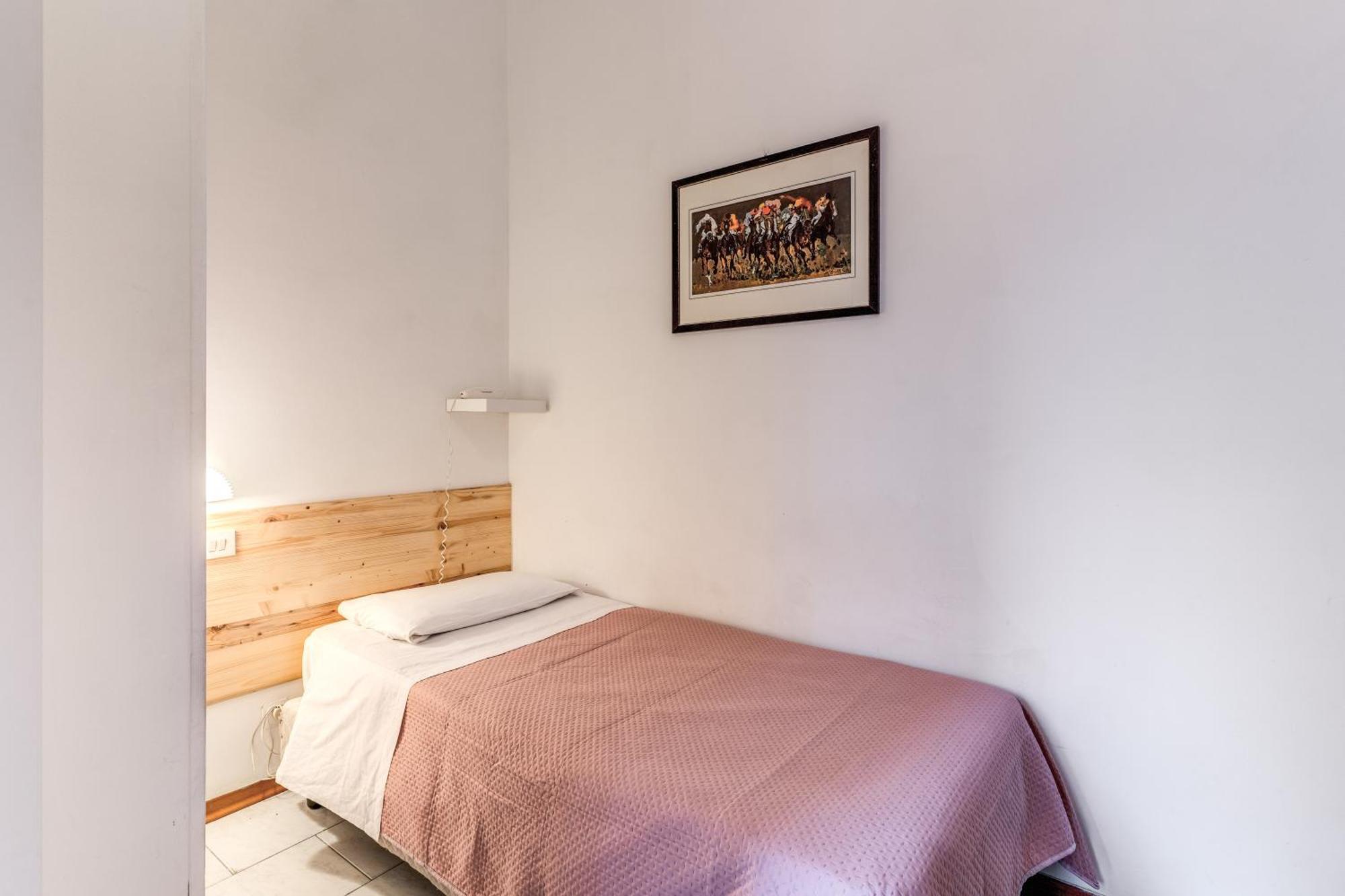 Altavilla 9 Hotel 2*