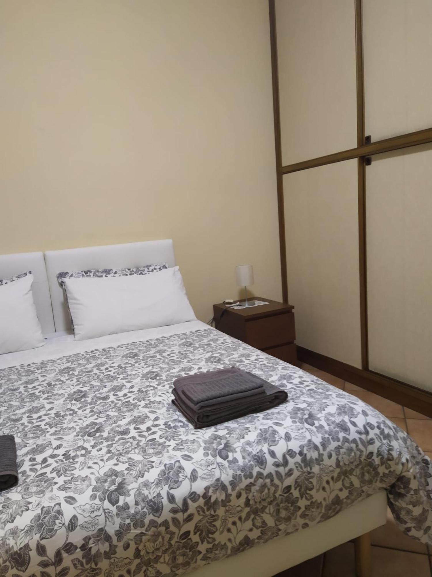 Confortevole, Con Parcheggio Gratuito Apartamento *