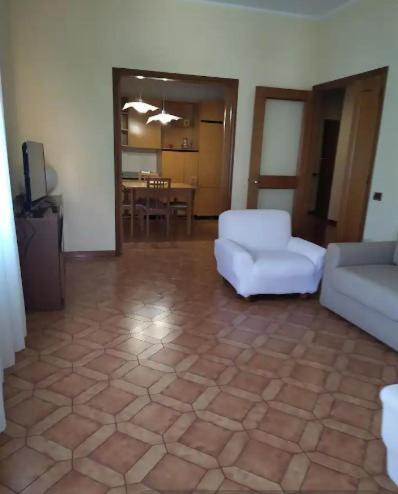 Apartamento Confortevole, Con Parcheggio Gratuito *