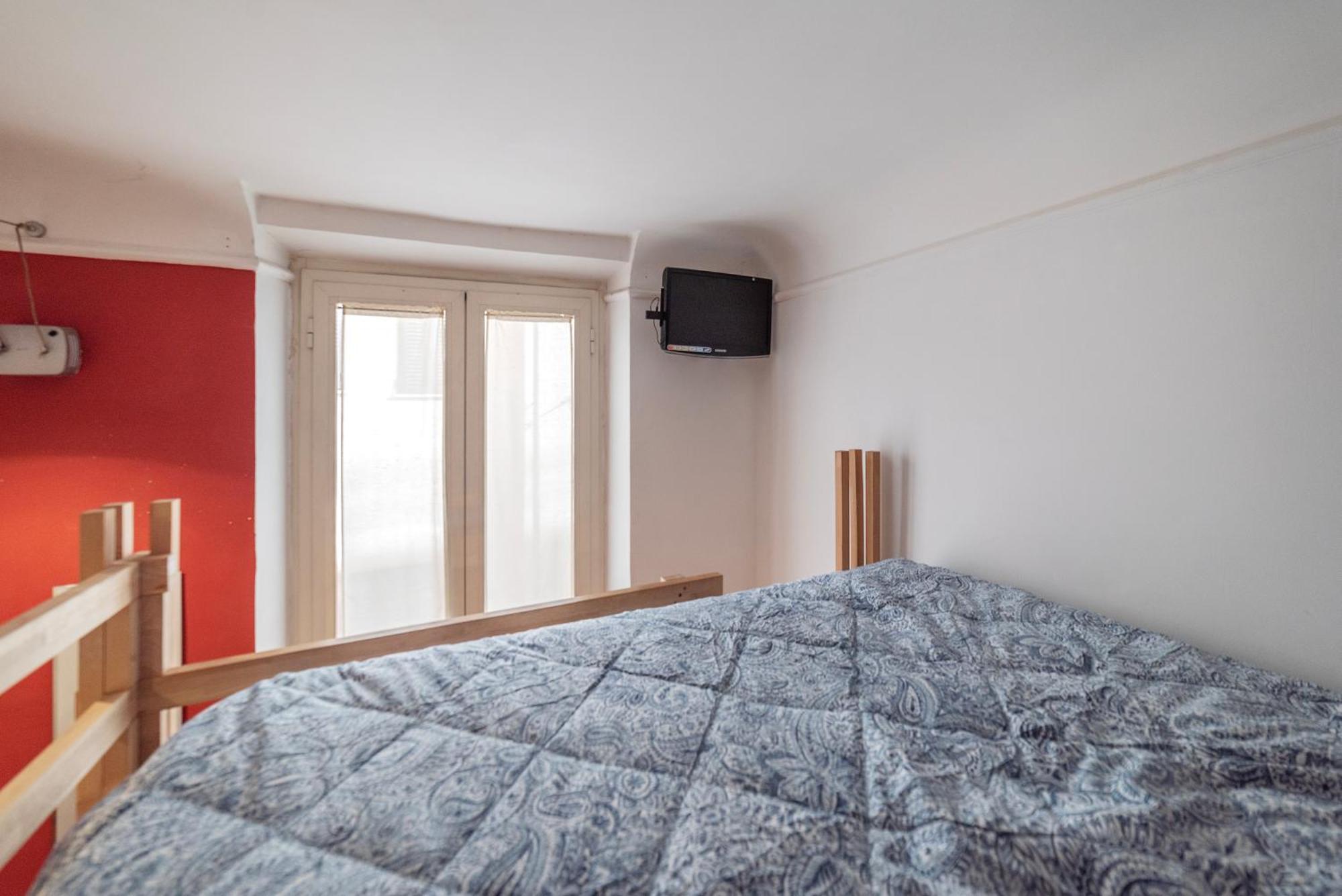 Termini Live Laugh & Apartment *