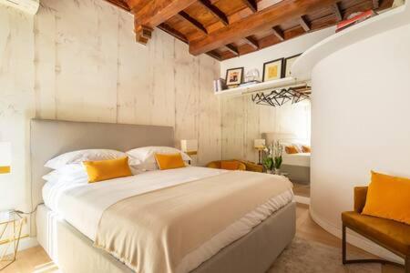 Giulia Luxury Roma