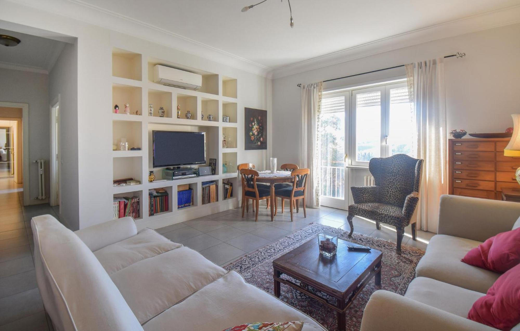Amazing In With Kitchen Appartamento