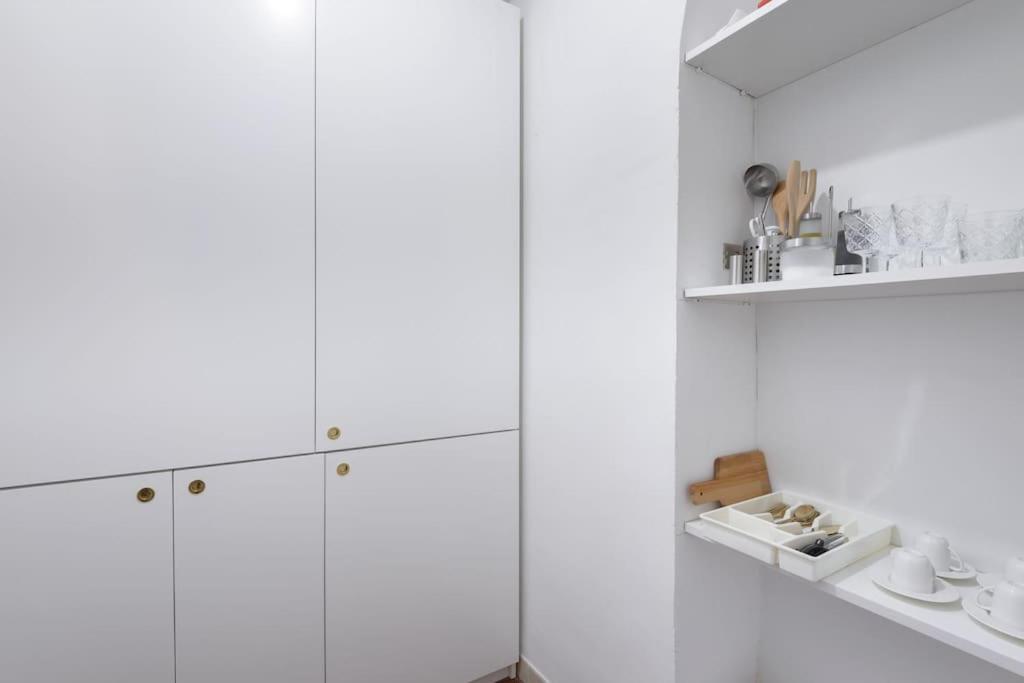 Discover The Pantheon From The Berardi Flat Apartment
