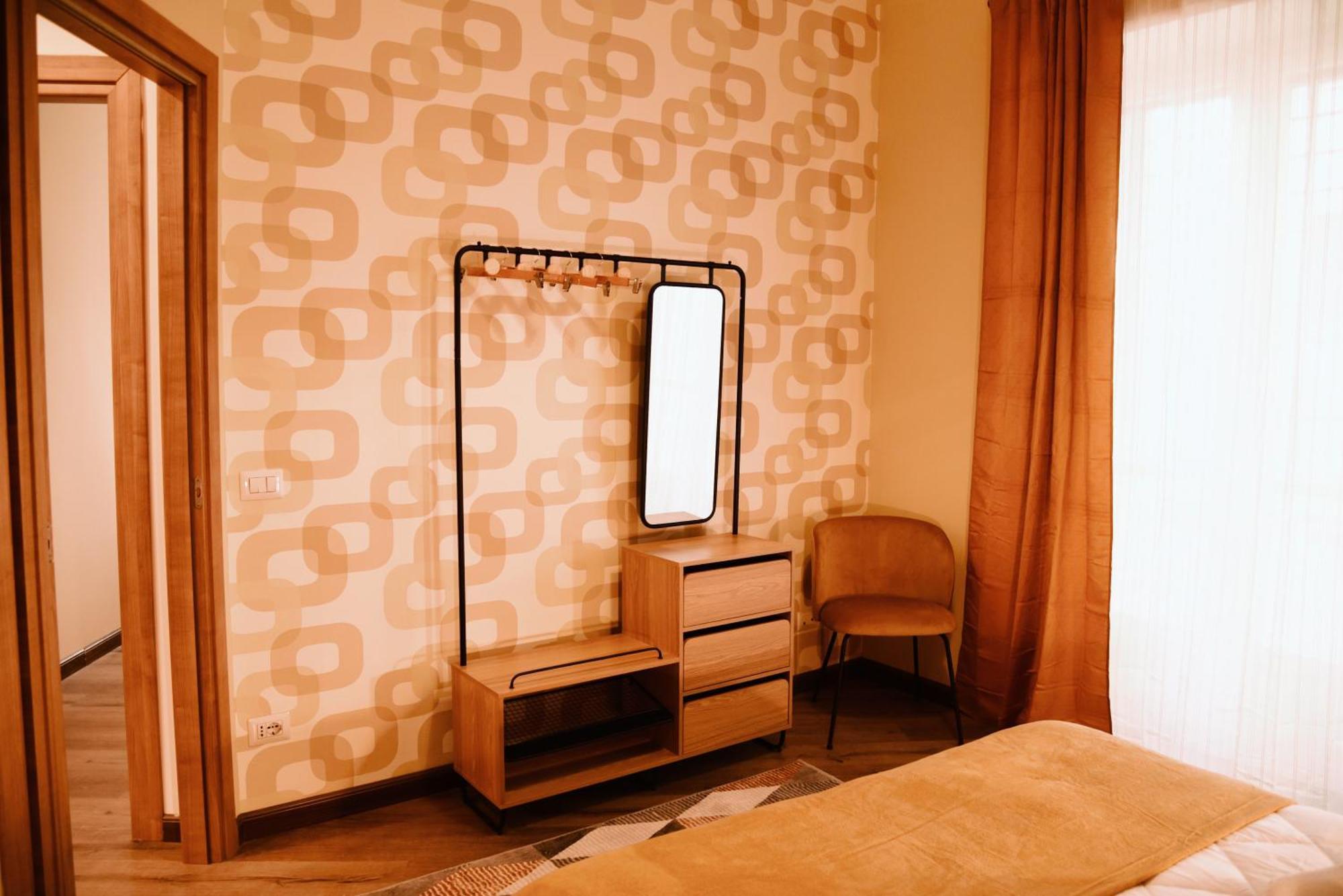 Cozy And Elegant In * Rome