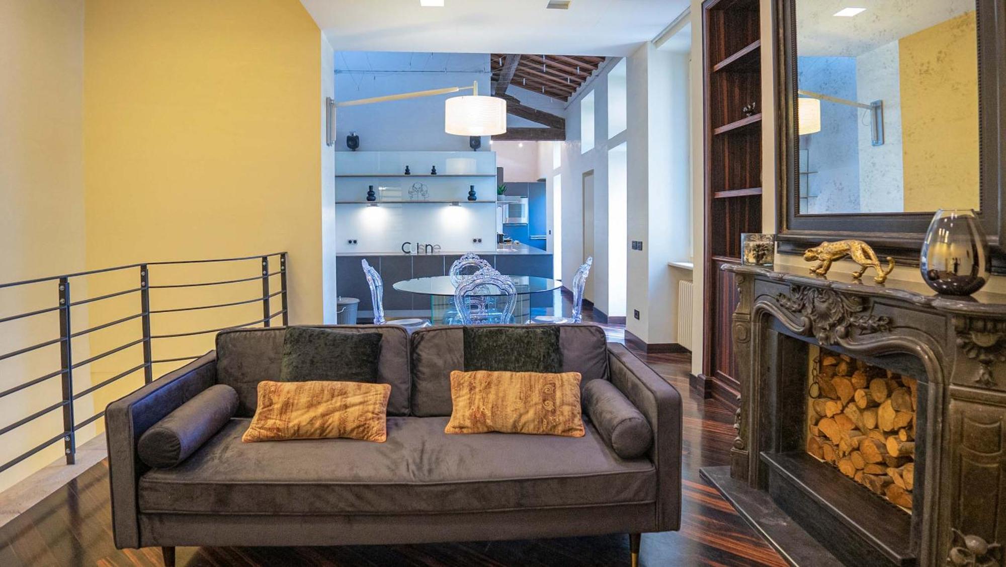 Piazza Venezia Charming With View Apartamento *