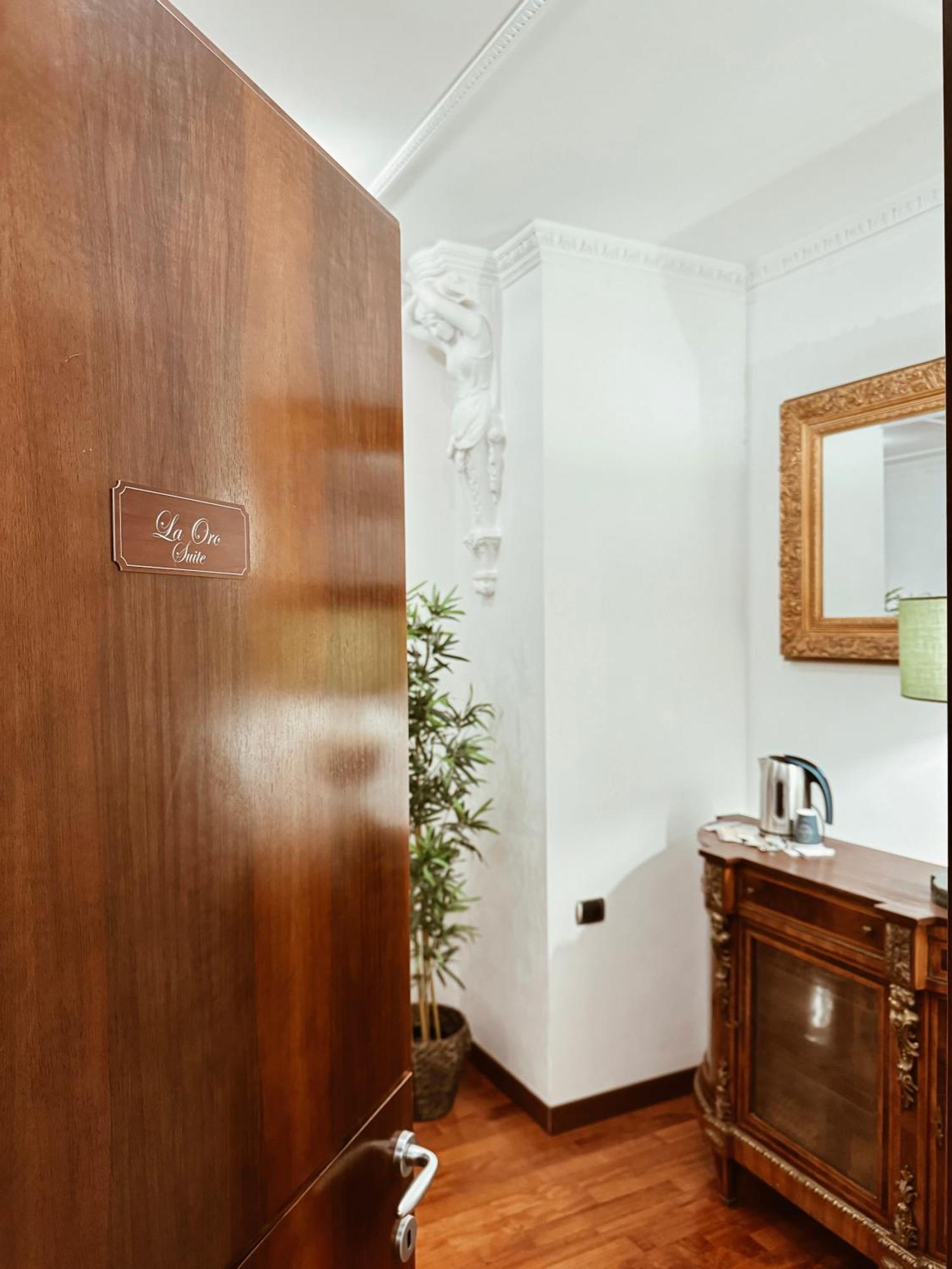Residenza Tritone Luxury Trevi Fountain Roma