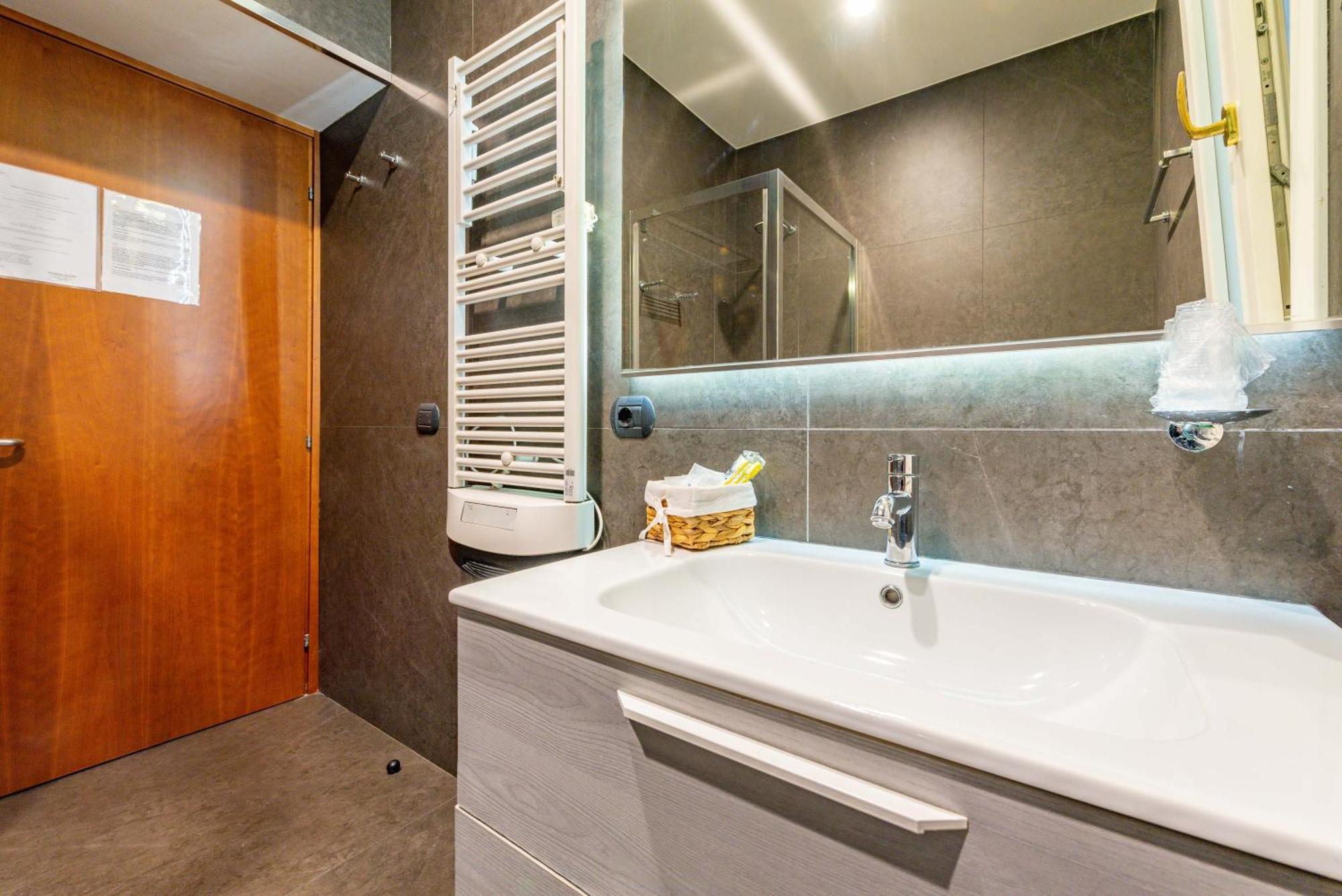 Andenis Tiber House Gjestgiverier *