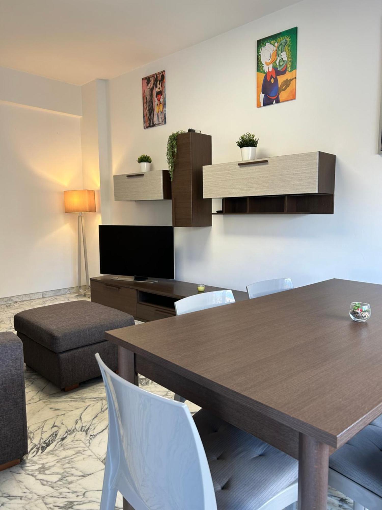 Prella House 50 Mt Da Metro B Jonio *