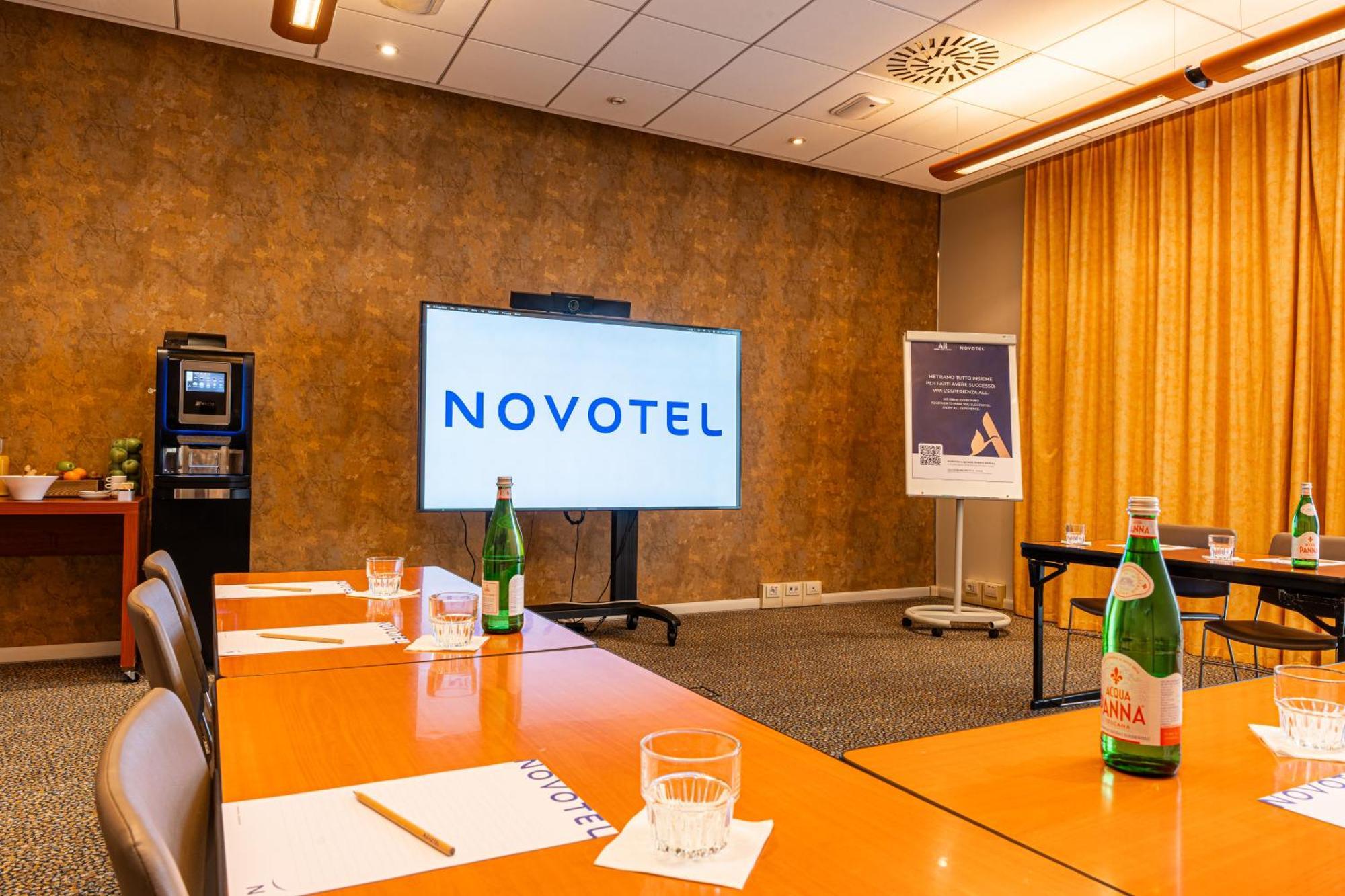 Novotel Est 4*