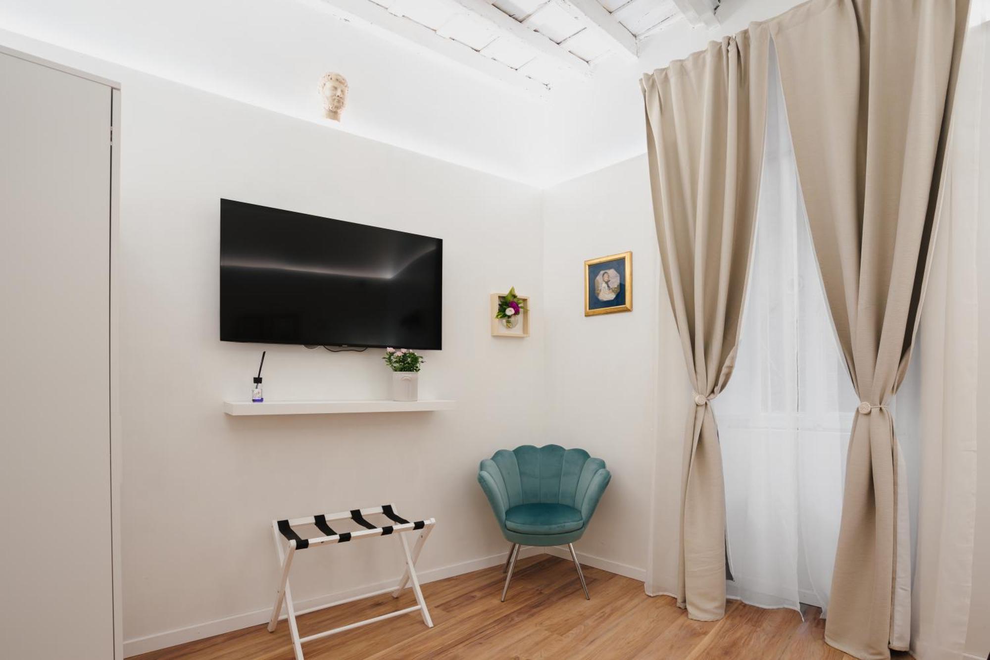 Pax Guest house *