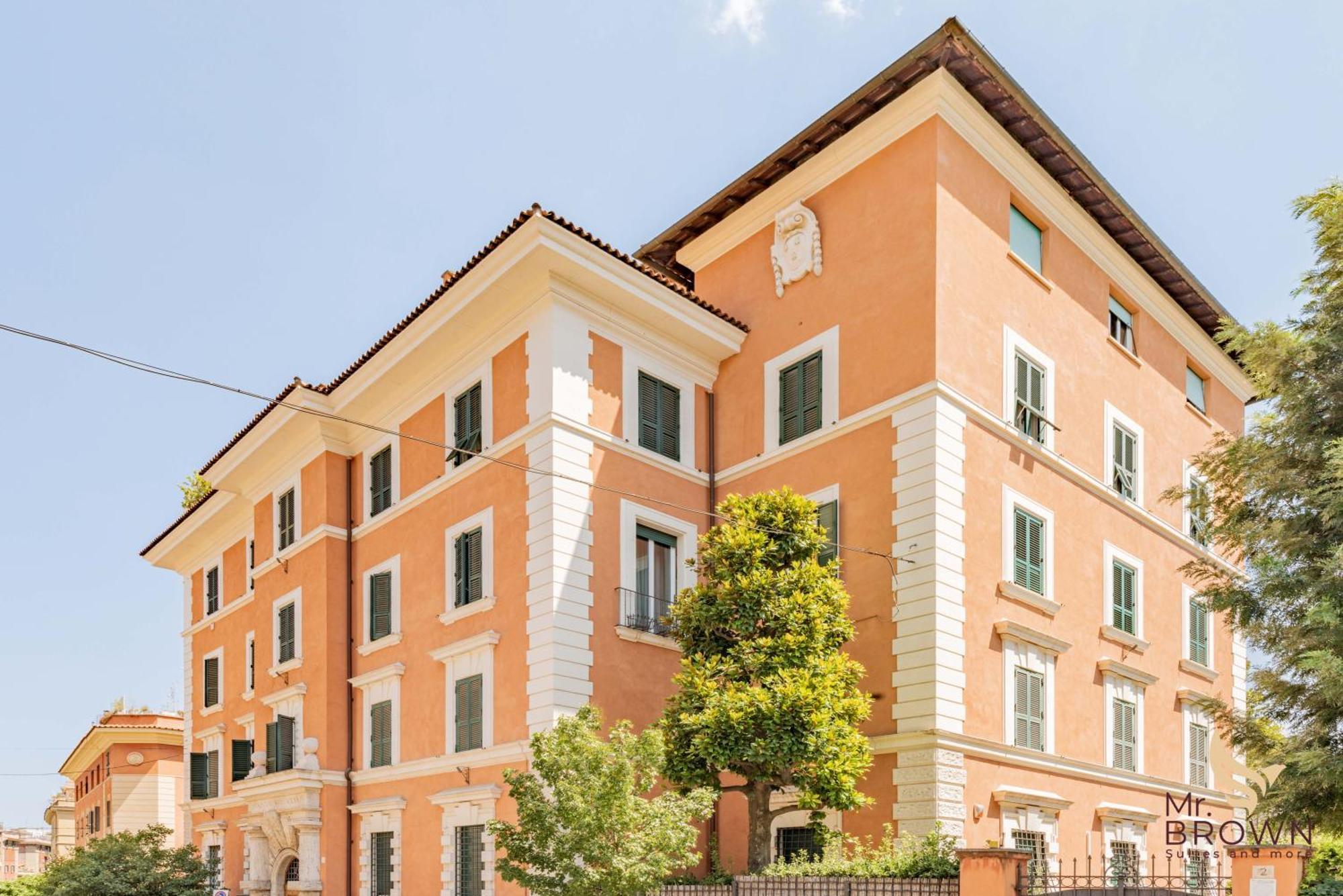 Mrbrown Luxury Terrace With Pool Roma