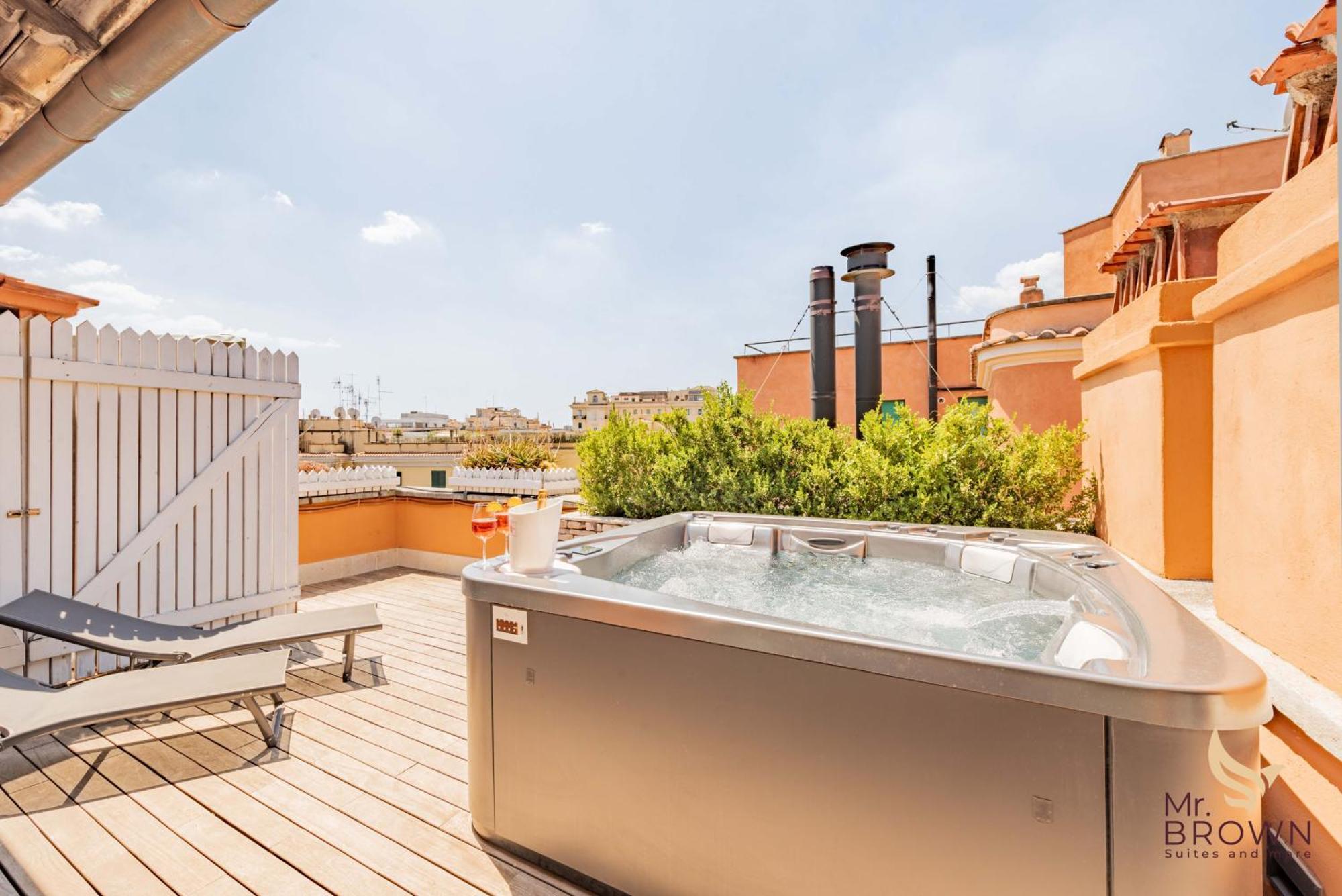 Mrbrown Luxury Terrace With Pool Roma