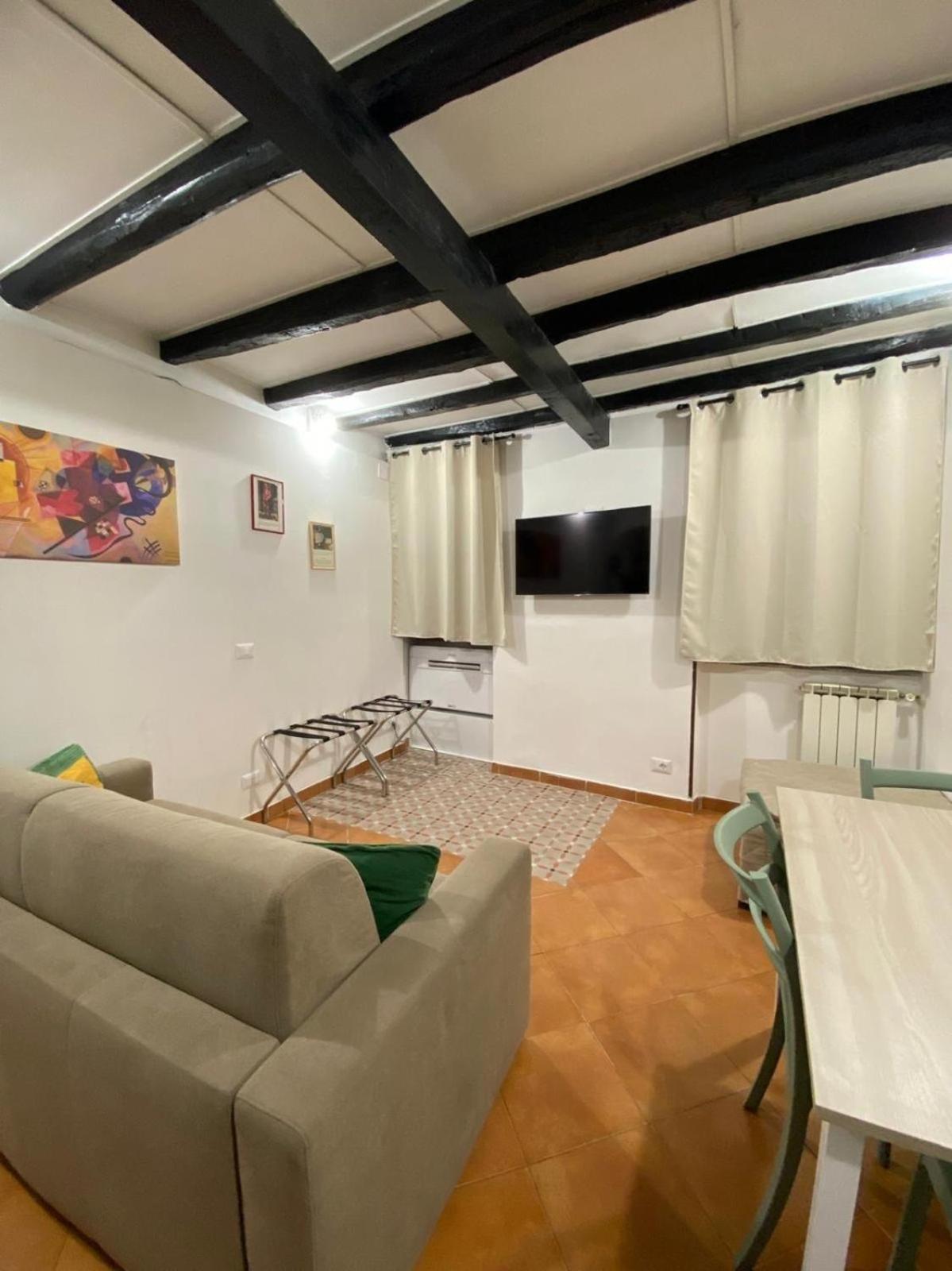 Casa Vicolo Moroni - Trastevere * Roma