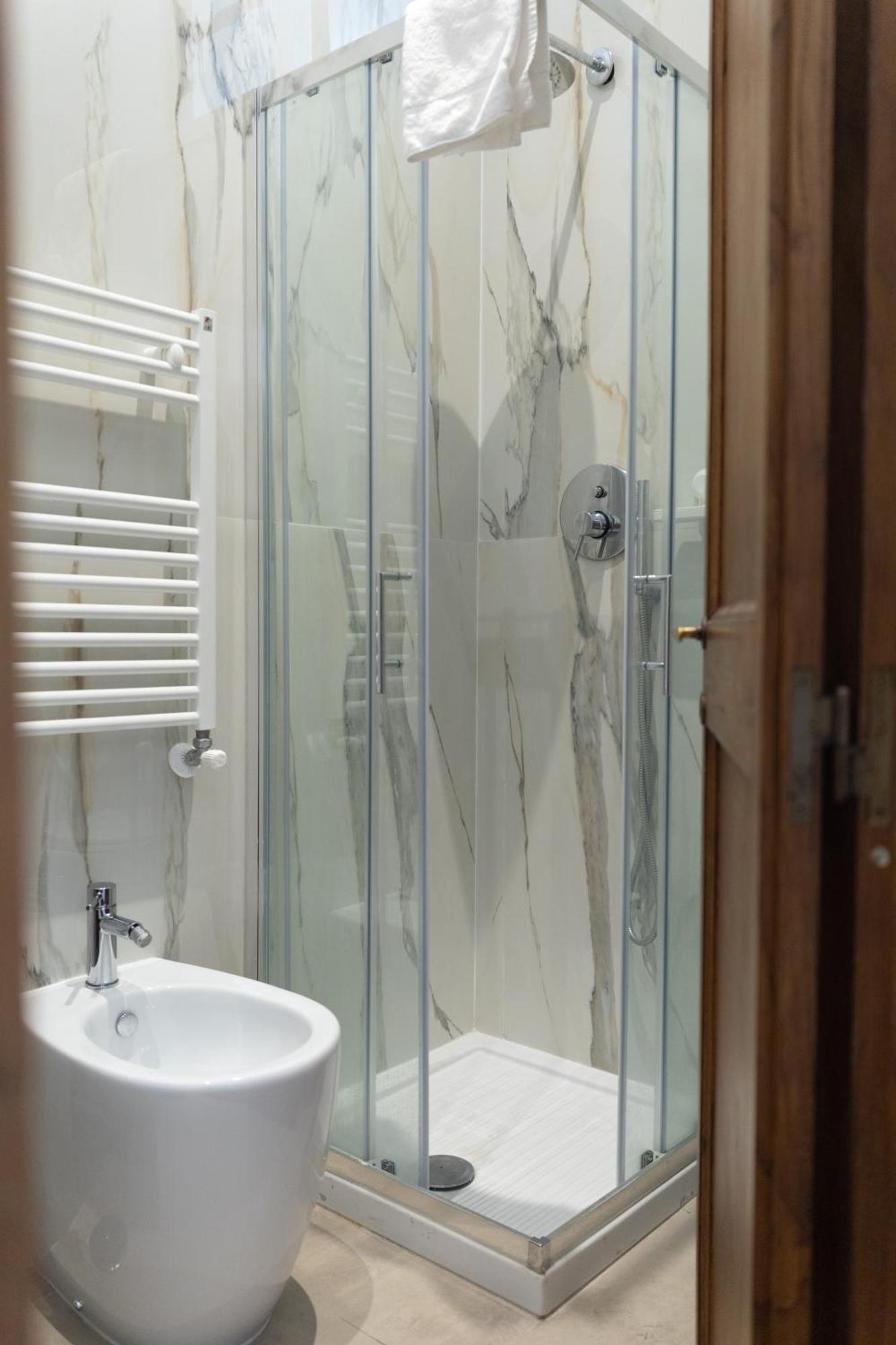 Romerooms Condotti Affittacamere Roma