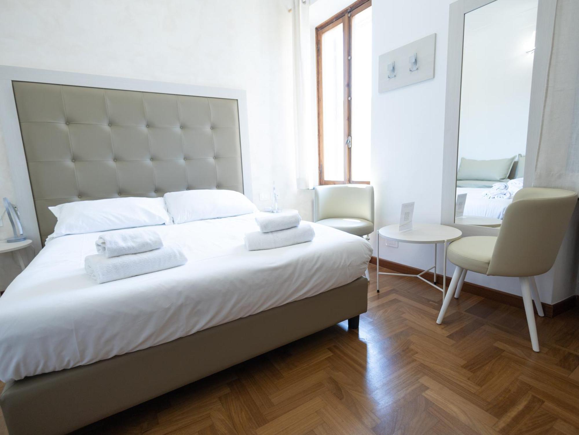 Romerooms Condotti Affittacamere