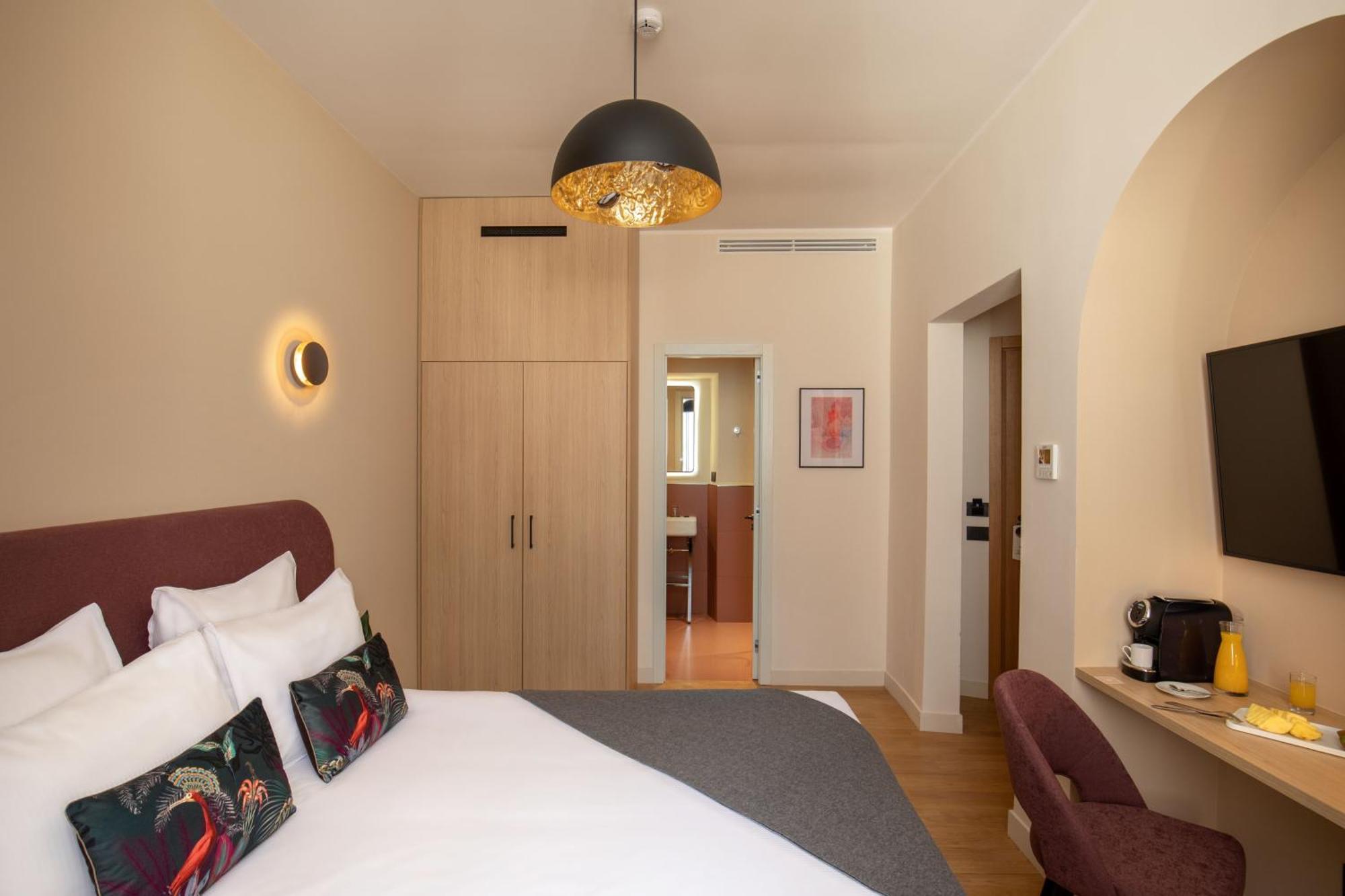 Hotell 9hotel Cesari