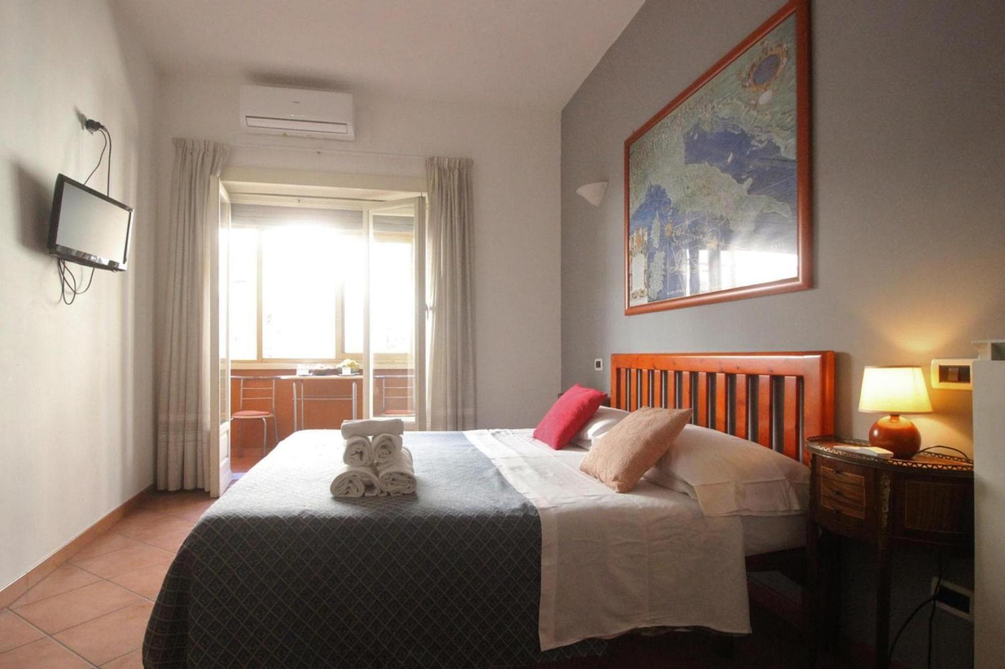 Holiday Flat In Central Location In Apartamento Roma