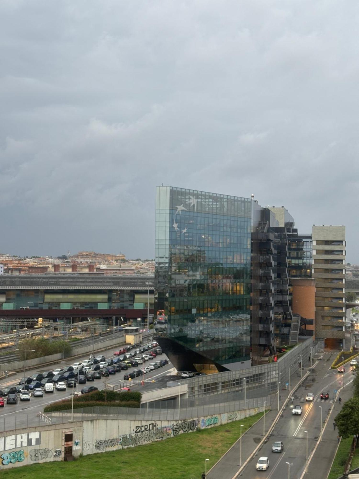 Atrium Regal Acomodação com café da manhã  *