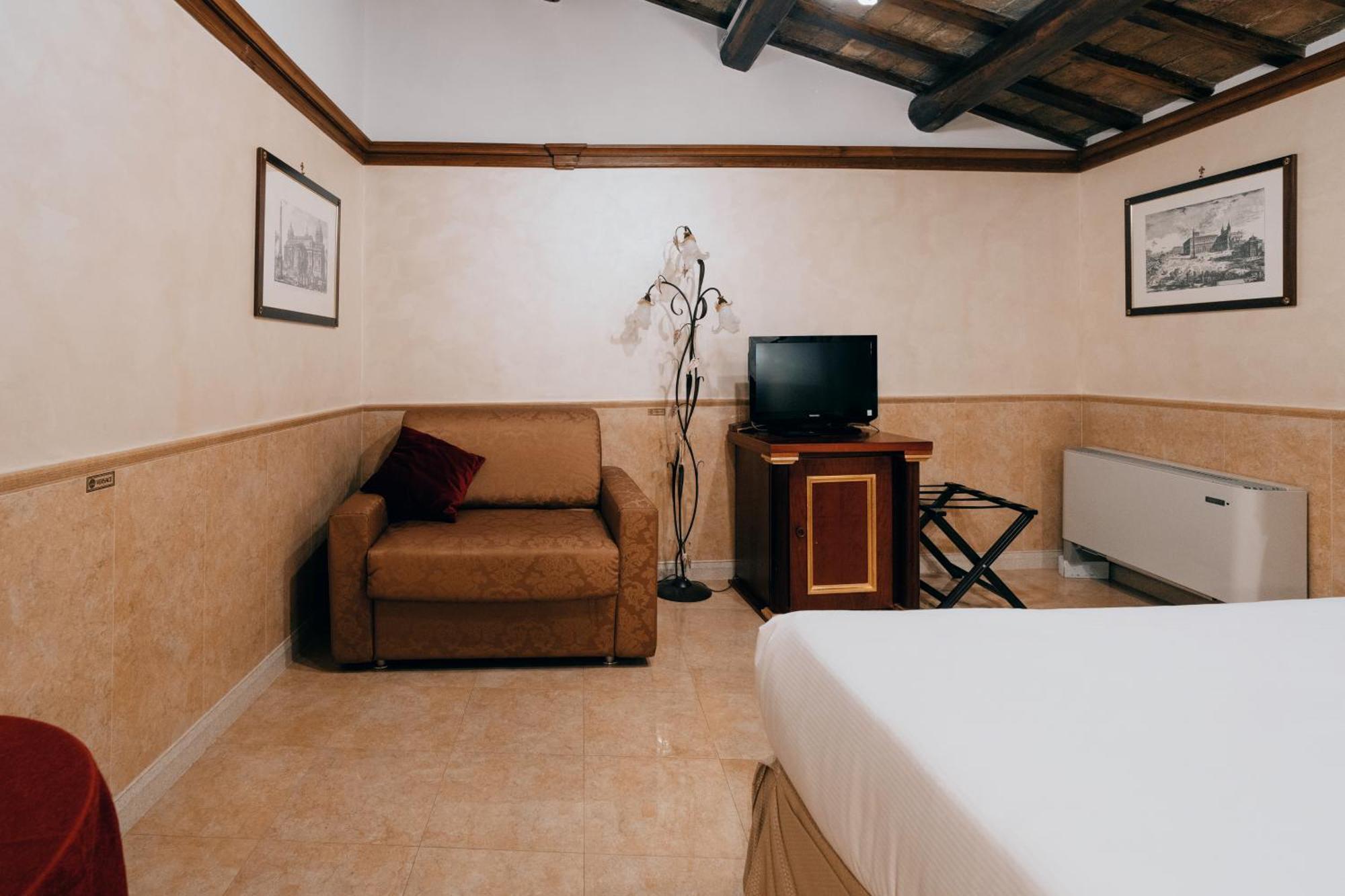 Pantheon Hotell