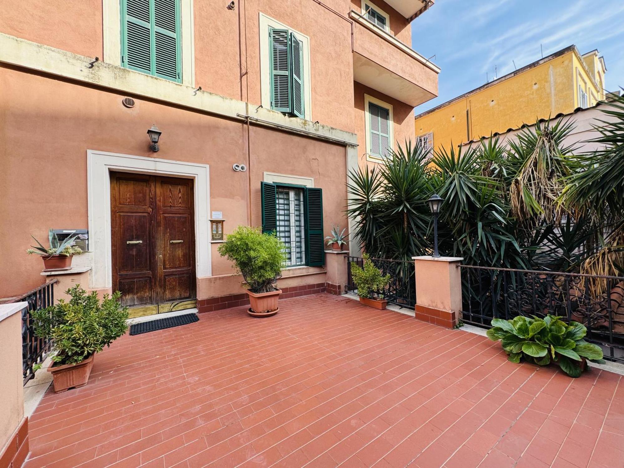 Apartamento Trastevere Hill Colosseum *