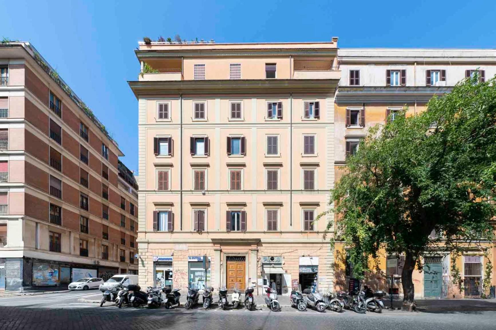 Celeste Vittorio Emanuele Roma