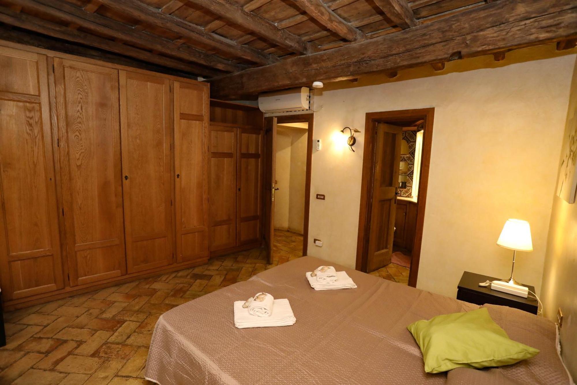 Apartment Domus Antica Navona Rome
