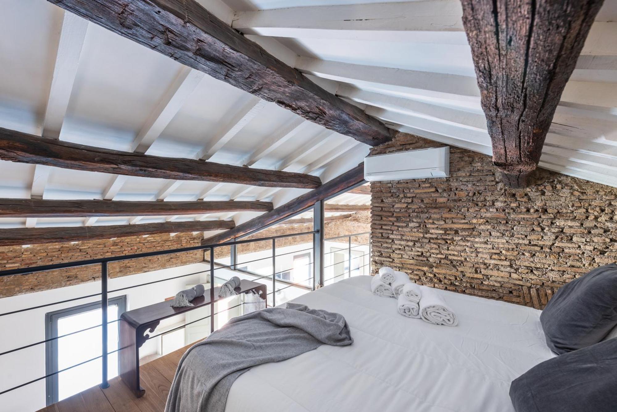 Apartamento The Charming Attic - Piazza Di Spagna Area *
