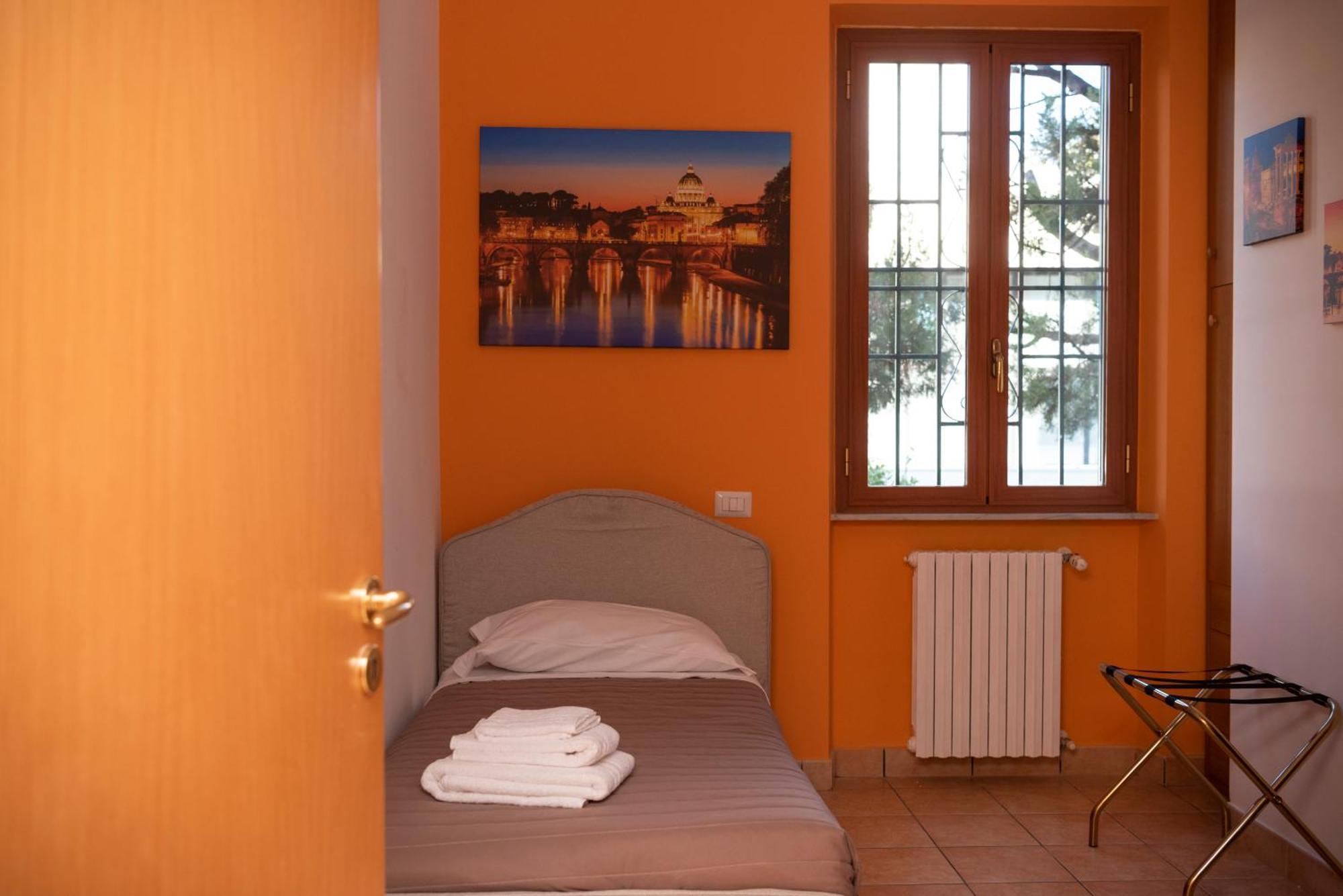 Lux Of The Vatican Aparthotel