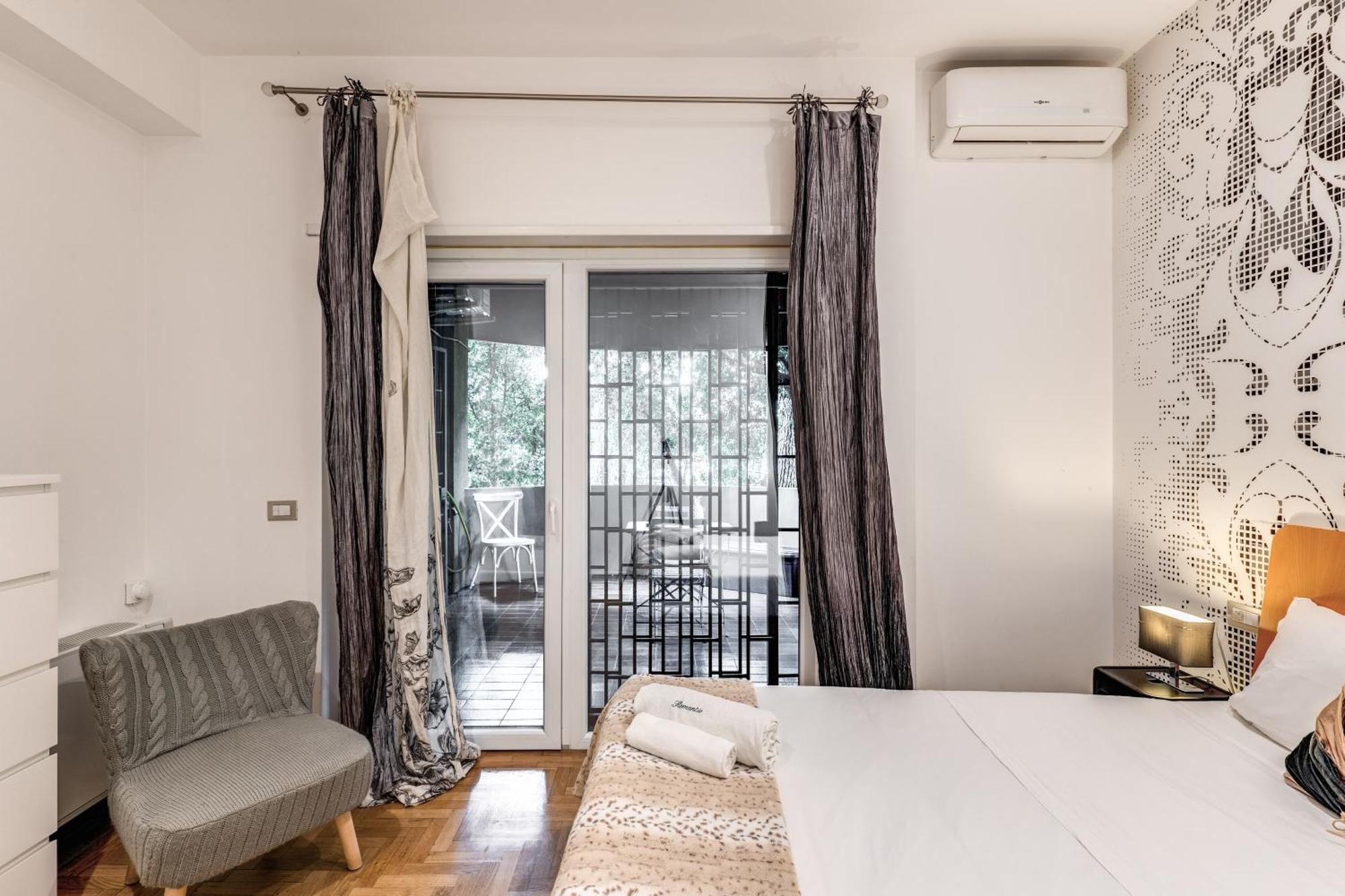 Romantic Piccolomini Lux Apartment *