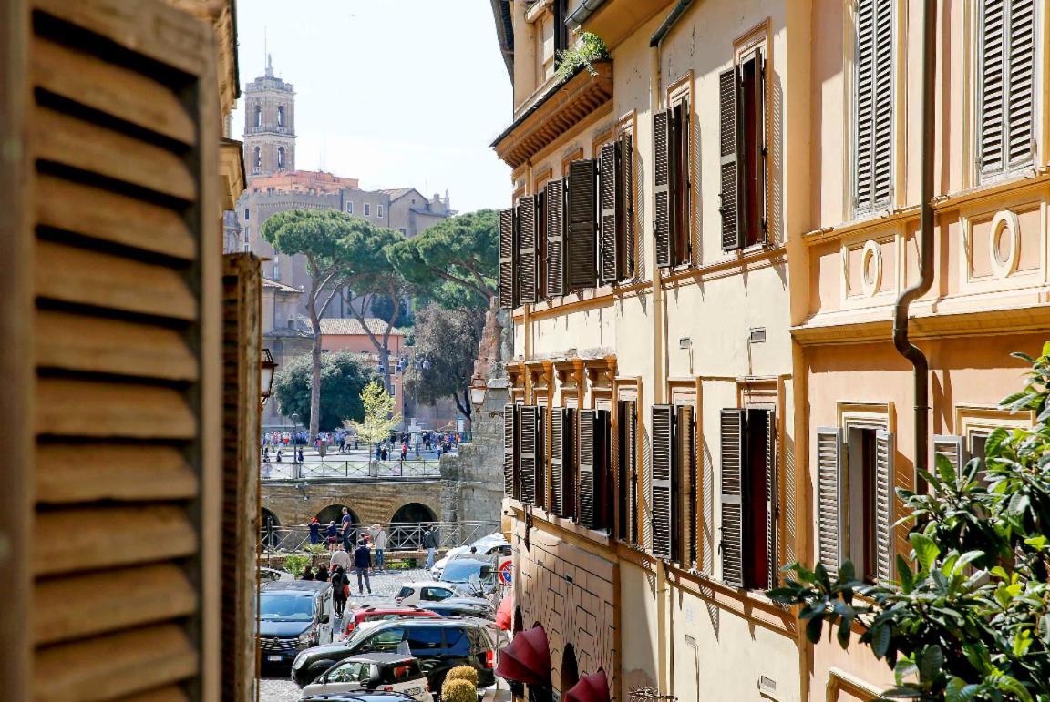 Monti With Charming Terrace Leilighet