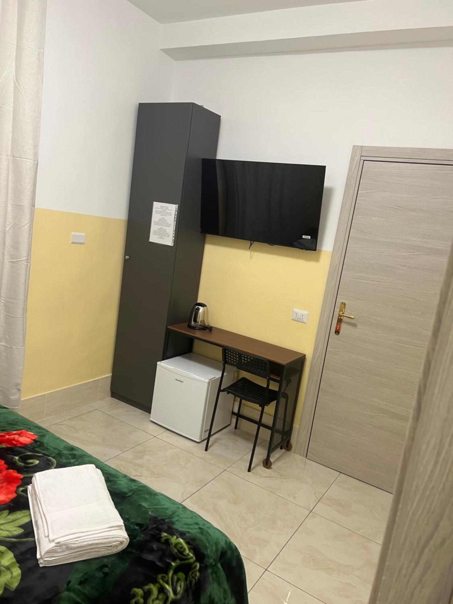 Acomodação com café da manhã  Turati Termini