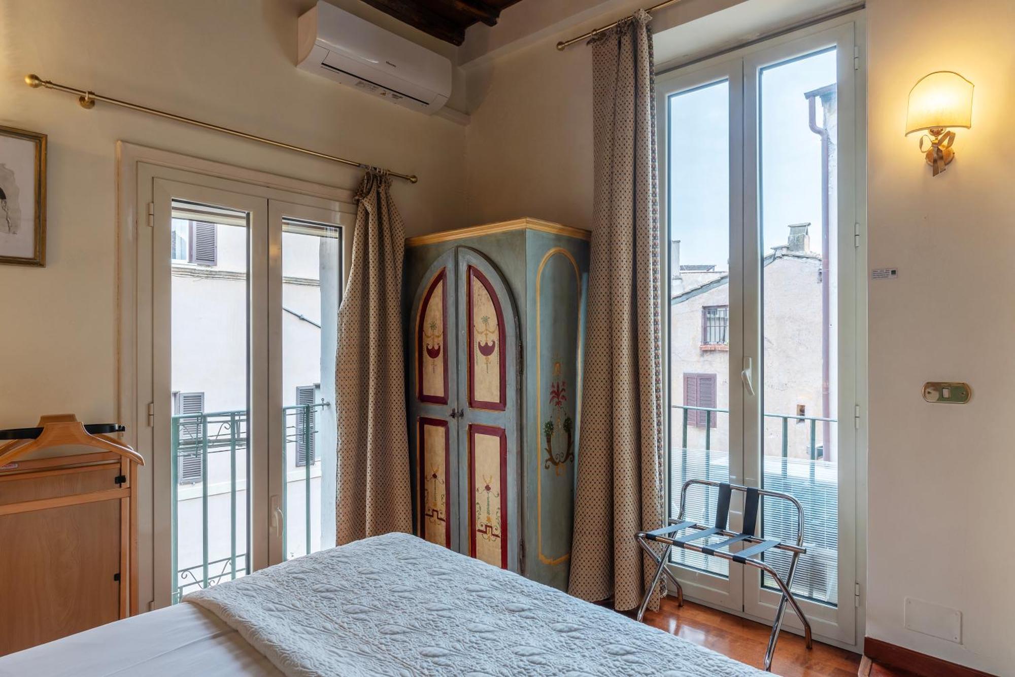 Clock Terrace House Rome