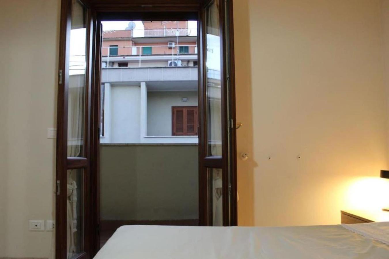 Fronte Metro C, Parcheggio, Wi-fi, A/c Holiday home *