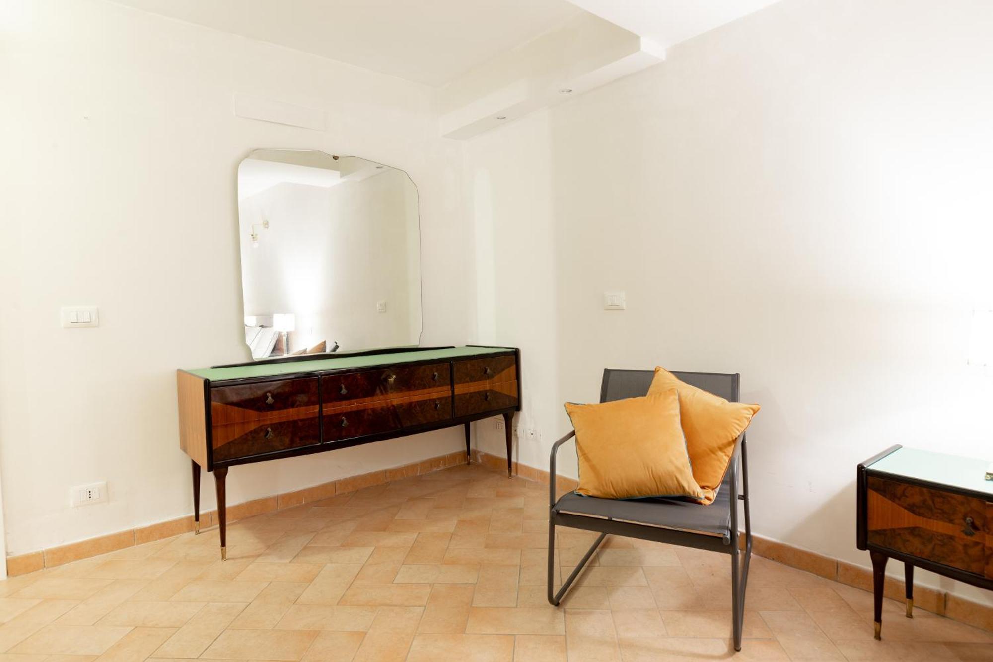 Peaceful Hidden Gem Near Metro A And Colosseum Appartamento
